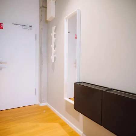 Apartament And Shared At Livinnx Kraków